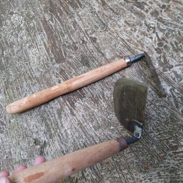 Terbaru- Kored Besi Gagang Kayu Alat Kebersihan