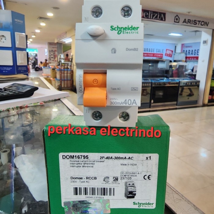elcb rccb schneider 2P 40A 300MA DOM16795