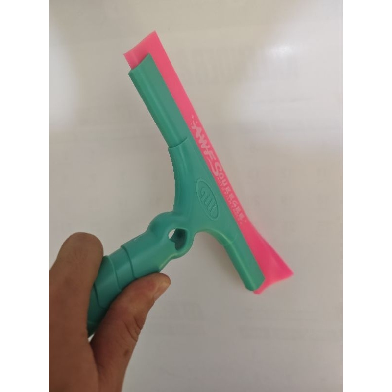 

New Produk QH-24-02 Serutan Brand : qili ; kape BESAR ; alat kaca film ; squeegee ; scrap wrapping ;