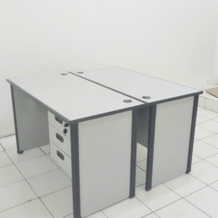 

MEJA KANTOR UNO CLASIC UOD-1035+LACI FREE ONGKIR JATADEBEK
