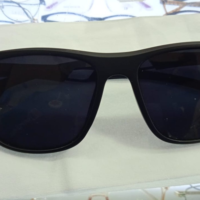 LENSA MINUS WARNA HITAM