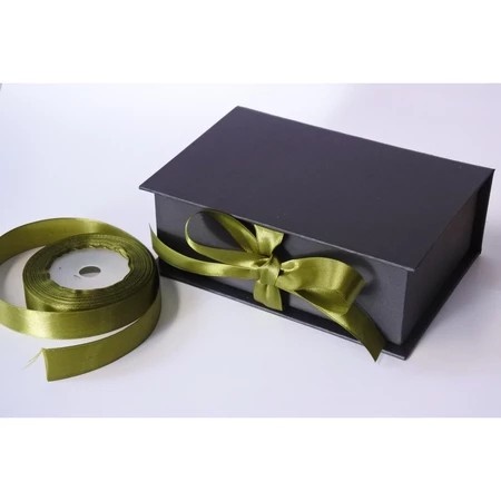 New Kotak Kado / Giftbox / Hardbox Hitam Polos Pita Samping