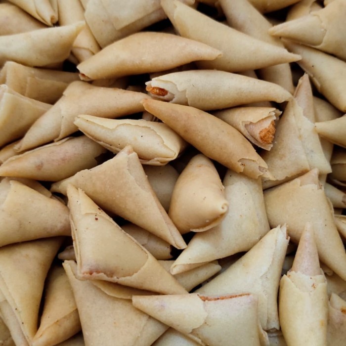 

QQ520 Samosa Ayam / Sambosa Abon Ayam / Snack Hari Raya / Cemilan Instan BIG SALE