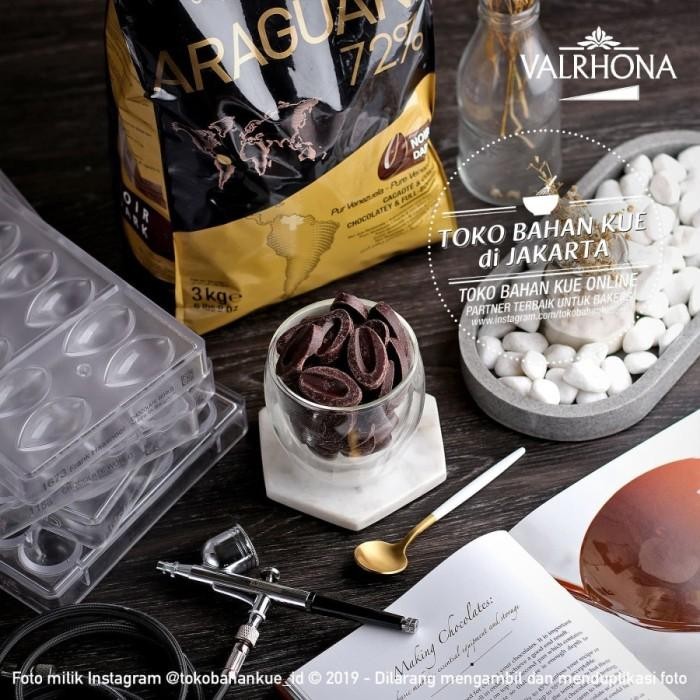 

Valrhona - ARAGUANI 72% 250gr Repack Cokelat Baking Coklat Keping Dark Chocolate Couverture