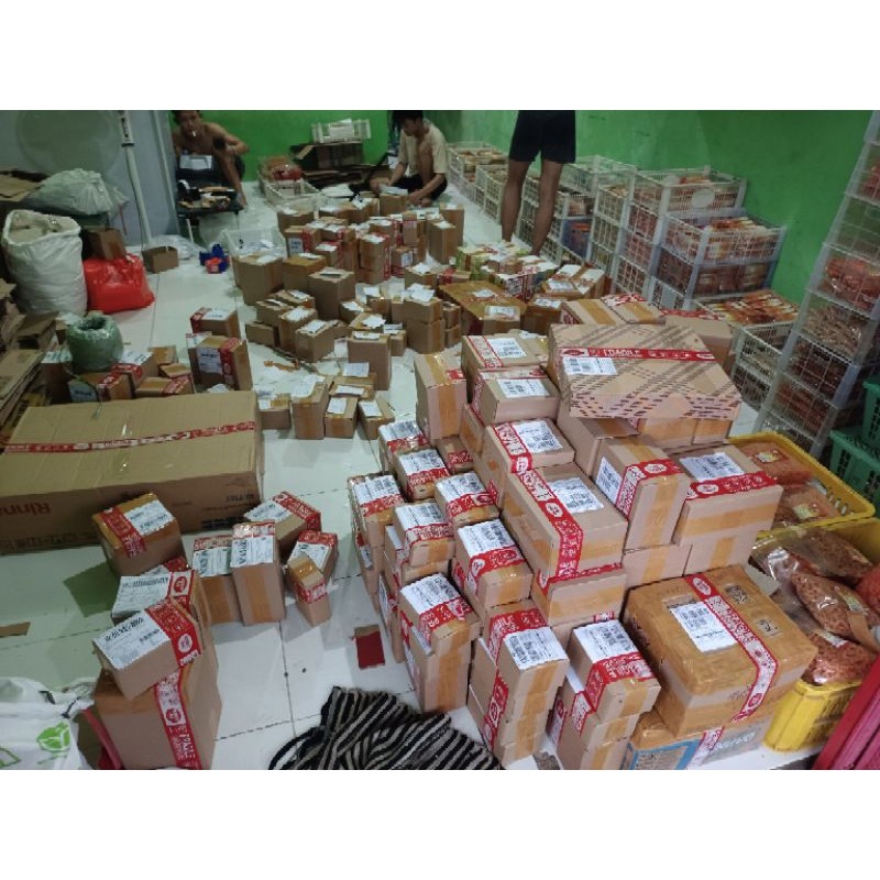 

AYOOOLLARIZSS!! Mie lidi paket 20 bungkus 9 varian rasa / mie lidi ocep snack