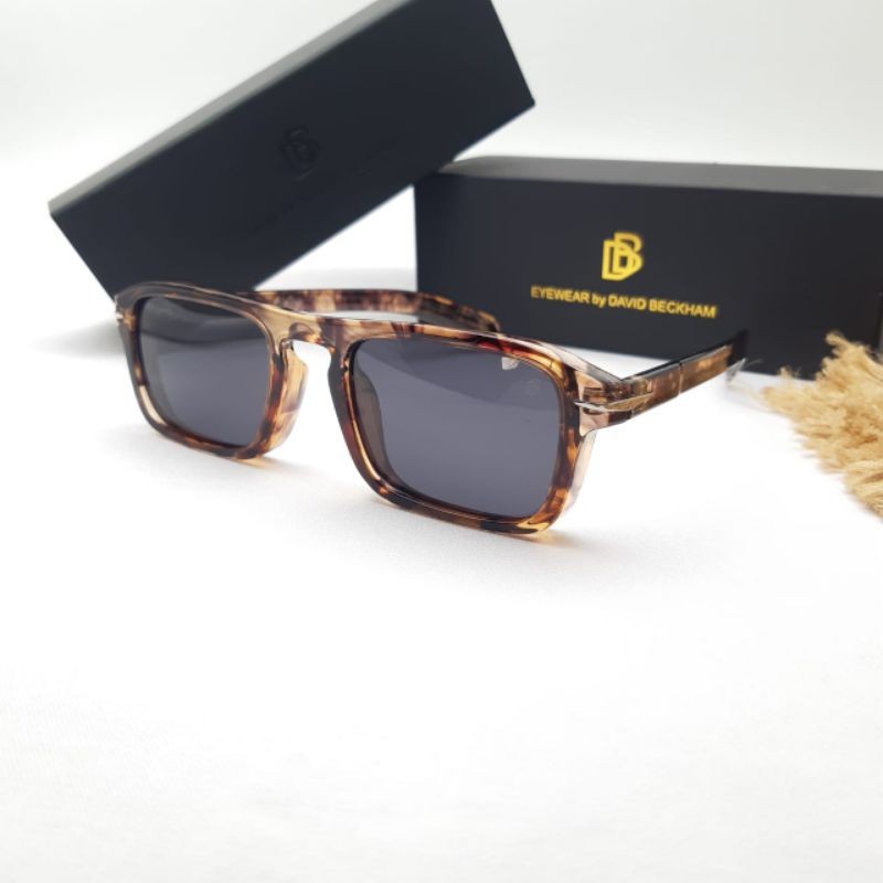 kaca sunglasses David Beckham 70 polaroid