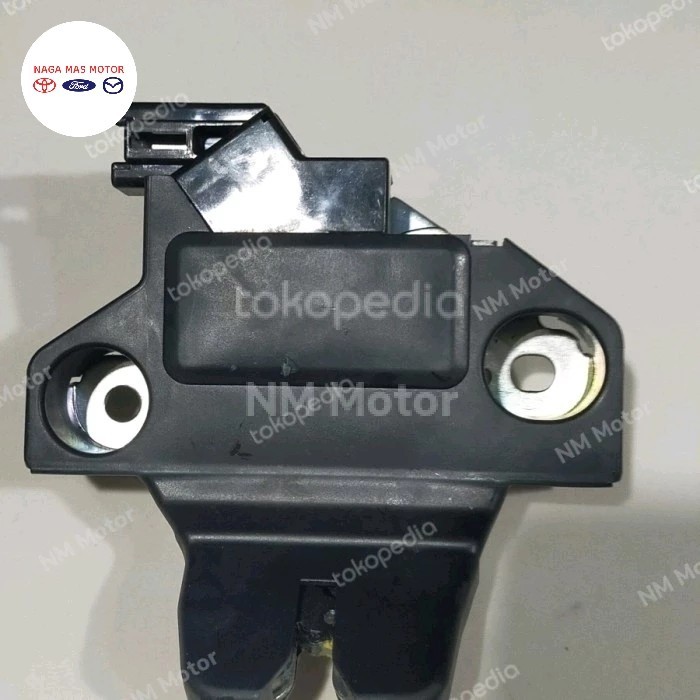 door lock bagasi new vios / limo 64610-0d030