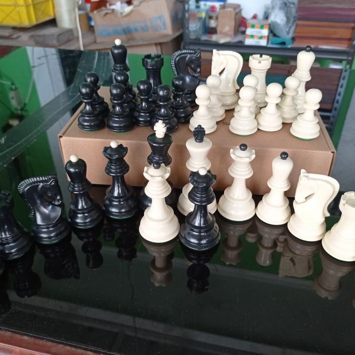 Buah catur plastik premium type Zagreb