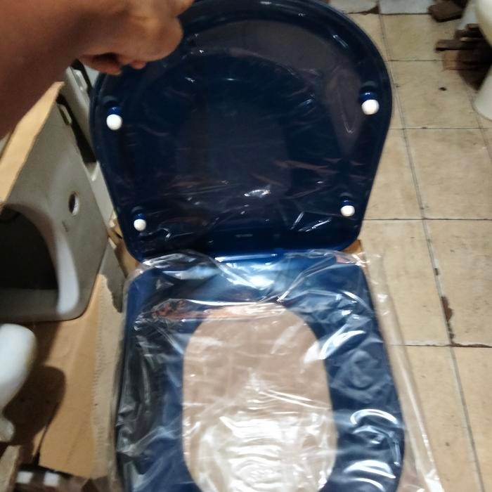 SITCOVER KLOSET TOTO (OMNI,EVASION) BIRU TC830B5