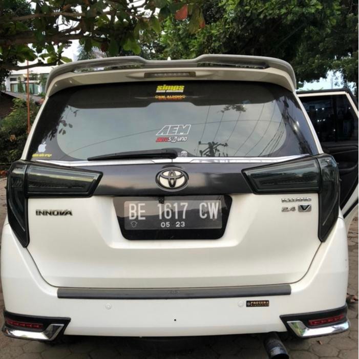 PREMIUM SPOILER TOYOTA INNOVA REBORN
