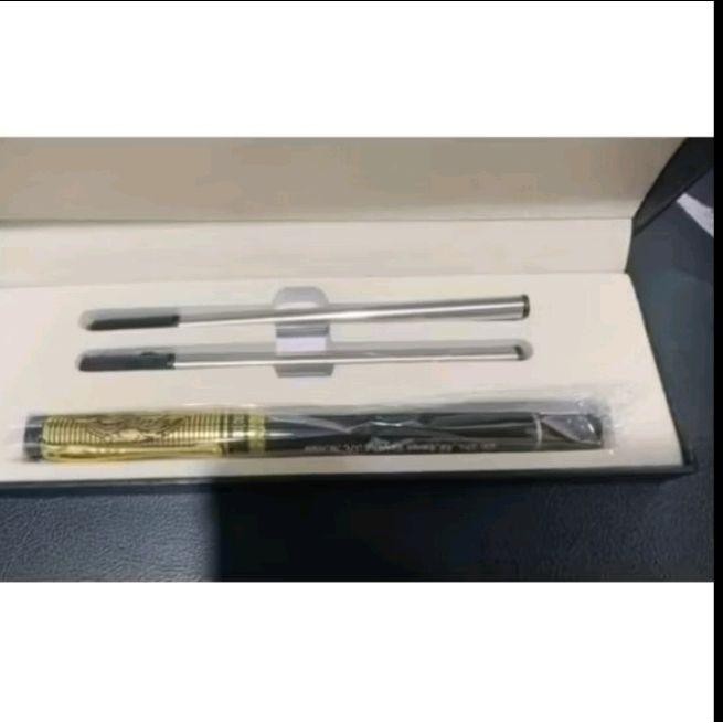 

ID BALLPOINT GIFTSET PEN ROLLER BALL PARKER PULPEN GRATIS GRAFIR NAMA ATAU LOGO STATIONERY