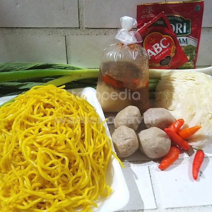 

PAKET MIE KUNING GORENG