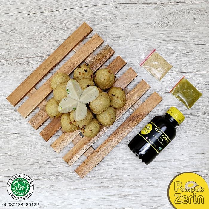 

BARANG TERLARIS Pempek Zerin - Paket Adaan 15 Pcs + Cuko 150mL, Khas Palembang, 100% Ikan Tenggiri,