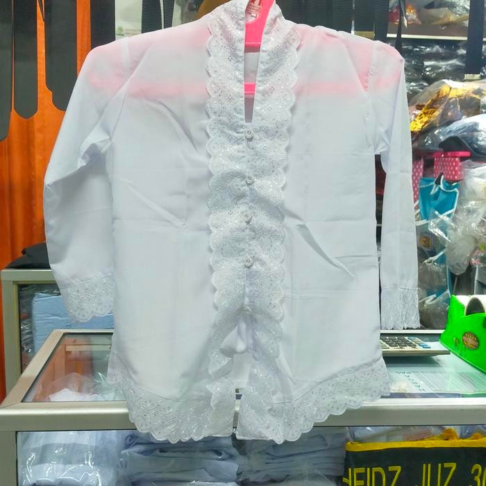 Baju Kebaya Renda Baju Adat Sunda Model Renda