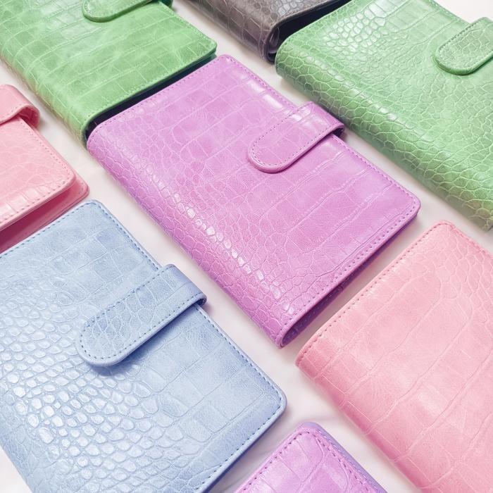 

Binder Kulit Croco A6 6 lubang binder jurnal tabungan organizer uang