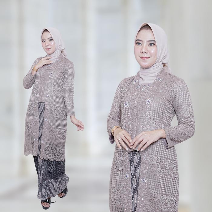 Trenatik- Kcj - Kebaya Kutubaru Puspa Kombinasi Tile Dan Brokat Mewah Daily