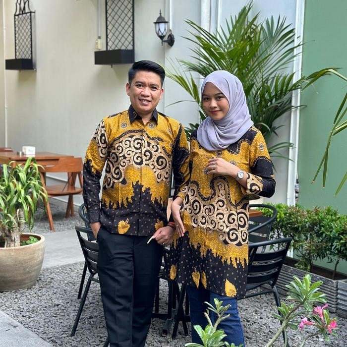 Trenatik- Seragaman Batik Couple Bahan Katun Solo Premium Warna Basic Kuning Lemon Sudah Full