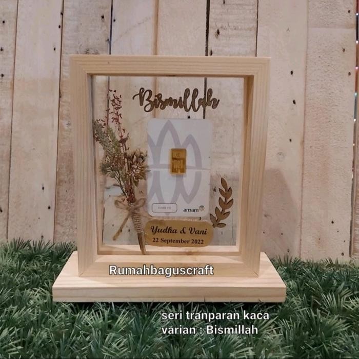 frame mahar transparan kaca /kado logam mulia