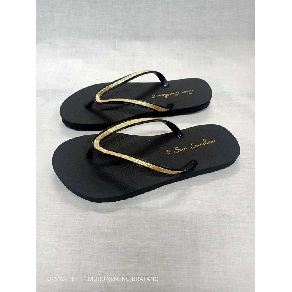 Sandal Jepit Wanita Sun Swallow Crystal Gold Black - Hitam emas *