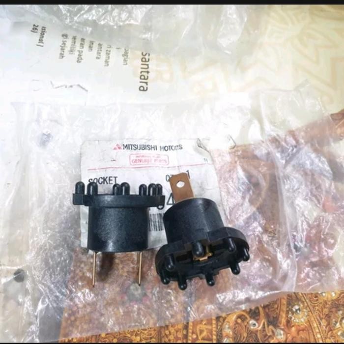 PREMIUM ADAPTOR SOKET LAMPU H7 HEADLAMP MITSUBISHI GALANT V6 24