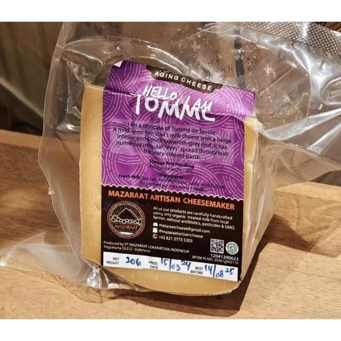 

BARANG TERLARIS Mazaraat Aging Cheese Keju Hello i am Tomme Artisan Cheesemaker