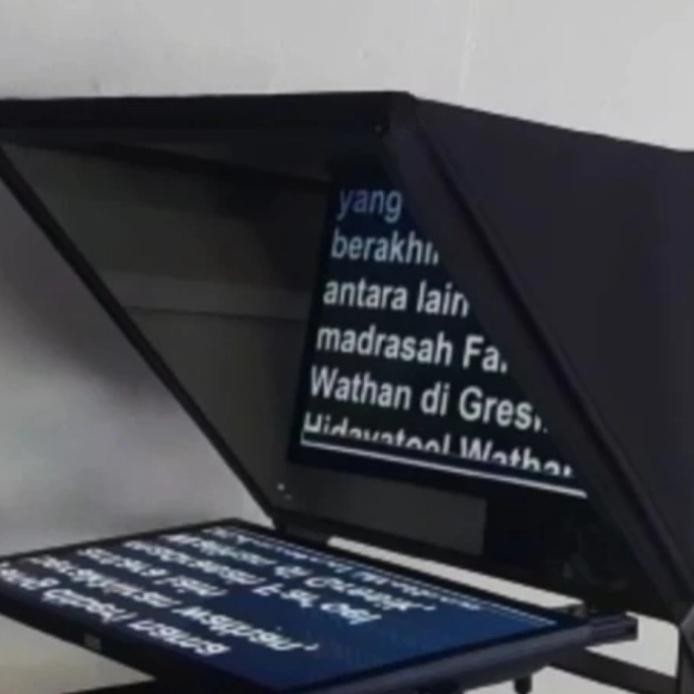 

TERBARU! Paket Teleprompter + Stand/Tripod Lokal Dian Mitra DM 19