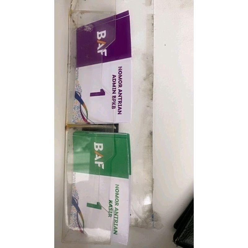 

Akrilik tempat antrian ukuran 8x4cm 2 skat