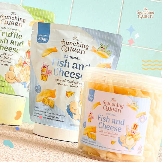 

Munching Queen - Fish and Cheese Chips - Kids Friendly Series - Cemilan Anak - 70gr - Tube