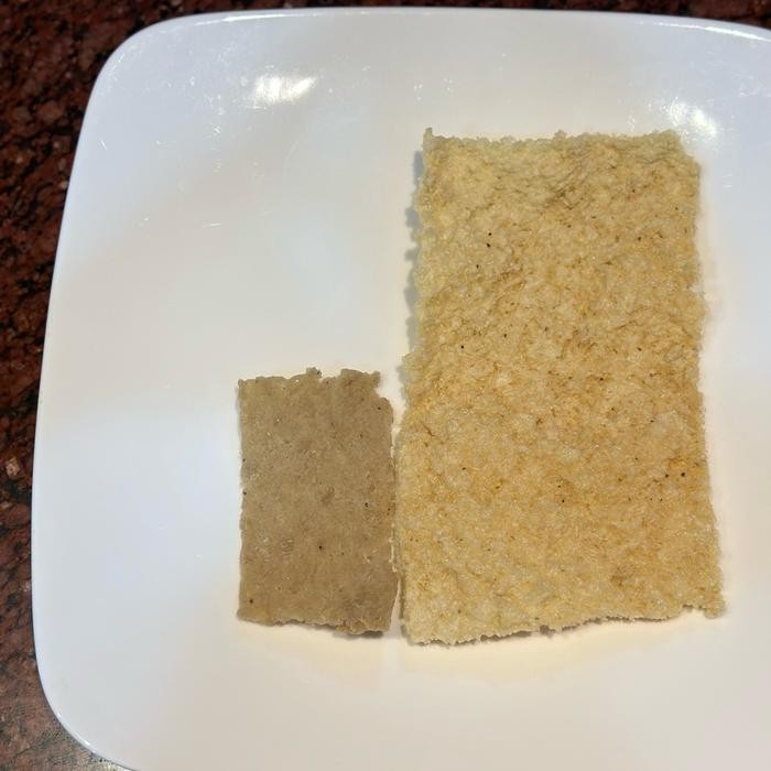 

JTTOP" KERUPUK GENDAR MENTAH KAMPOENG ASLI MADIUN DAPAT 3 KANTONG (GRADE A) KRUPUK