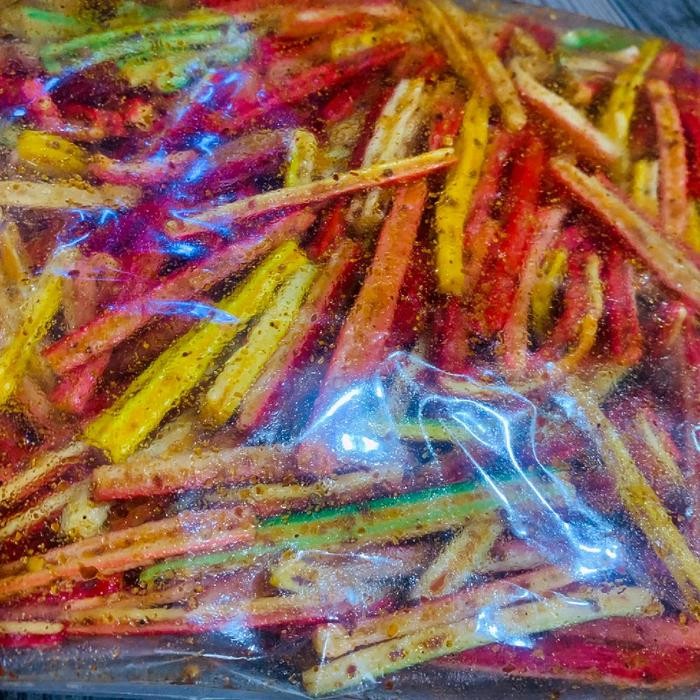 

JTTOP" 1 KG SEBLAK KERING AS BETON CAMILAN FOOD PEDAS SNACK CEMILAN CRISPY KERUPUK KERIPIK MAKANAN