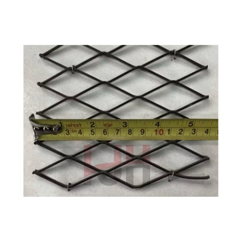 Expanded metal mesh F 2028 ukuran costum . kawat ram plat besi wiremesh industrial.