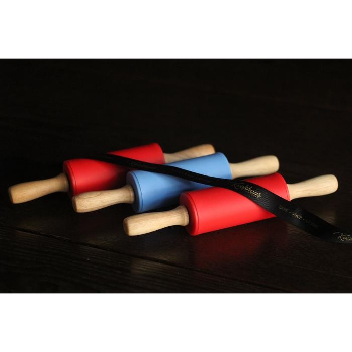 

Rolling Pin Silicon Handle Kayu 22.5Cm