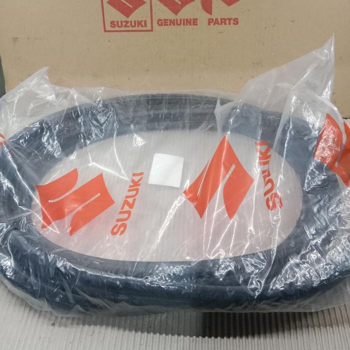 84681-77M00 Karet Pintu Bagasi Suzuki Ertiga Th 2012 Sd 2017 Kode 014