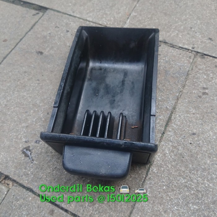 Asbak Dashboard Toyota Corolla Ke30 Tahun 1976 Second