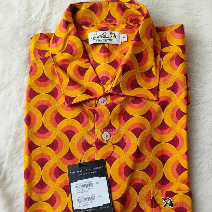 

Terlaris Kemeja Arnold Palmer Lengan Pendek Kuning Kunyit Abstrak