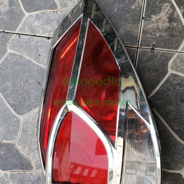 Lampu Belakang, Stoplamp, Lampu Belakang Honda Mobilio Second