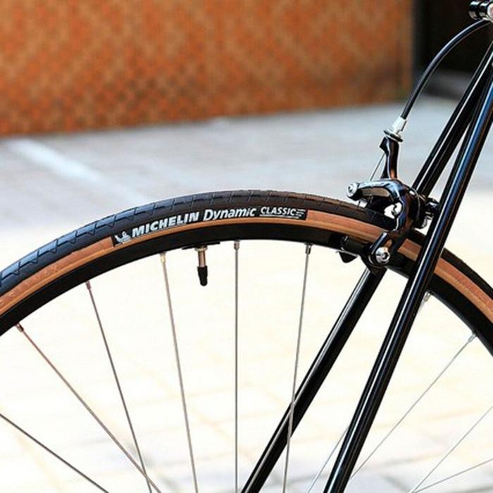 Ban sepeda Michelin Dynamic Classic Sport Tire Tan Wall 700 x 23c 25c 28c 700c balap roadbike