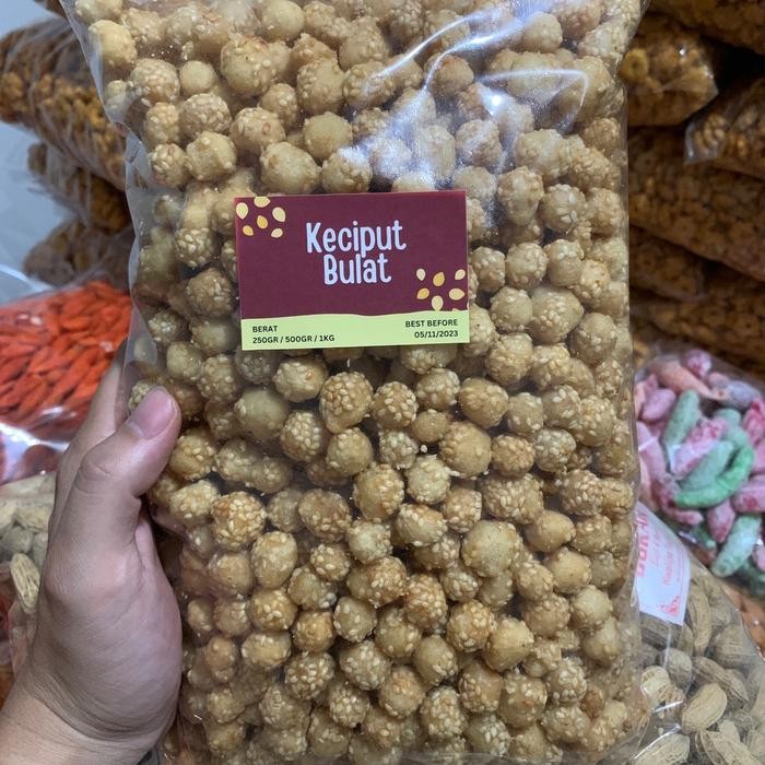 

Keciput Bulat Wijen Gurih Renyah 1KG Snack Cemilan Pedas Kripik - Food