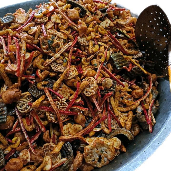 

SEBLAK CAMPUR/MIX EXTRA PEDAS ISI 1KG Food Snack Cemilan Kerupuk Makanan Kering Keripik