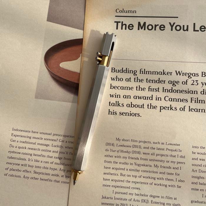 

Bentley - Pulpen Aesthetic / Pena Aesthetic / Pulpen / Bolpoin / Silver Metal (Hexagon) Pen