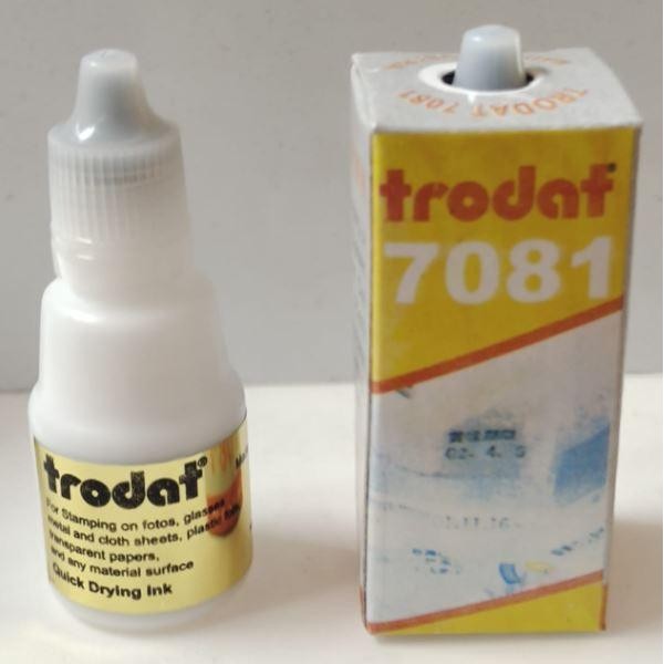 

Victory - Tinta Stempel Permanent / Tahan Air Warna Putih Trodat 7081