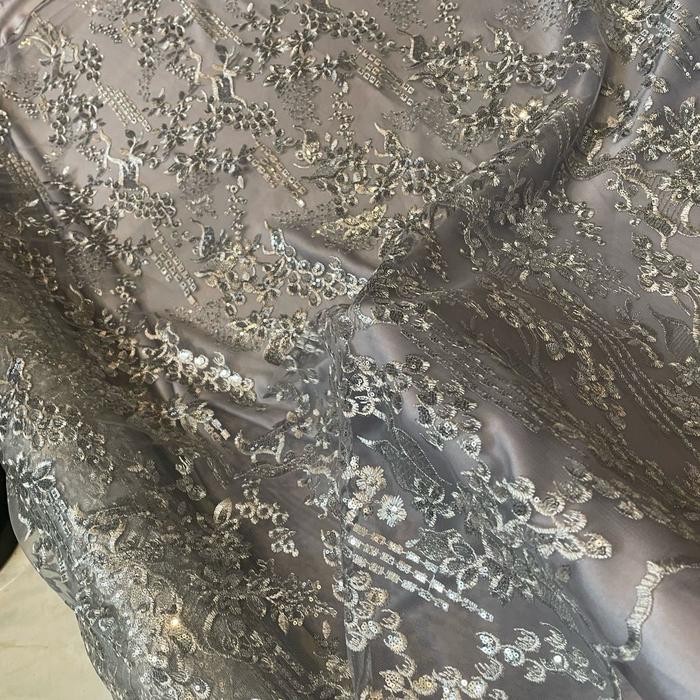 Bahan Kain Kebaya Mewah Brukat Tile Payet Gracia Warna Silver Harga 0,5 meter