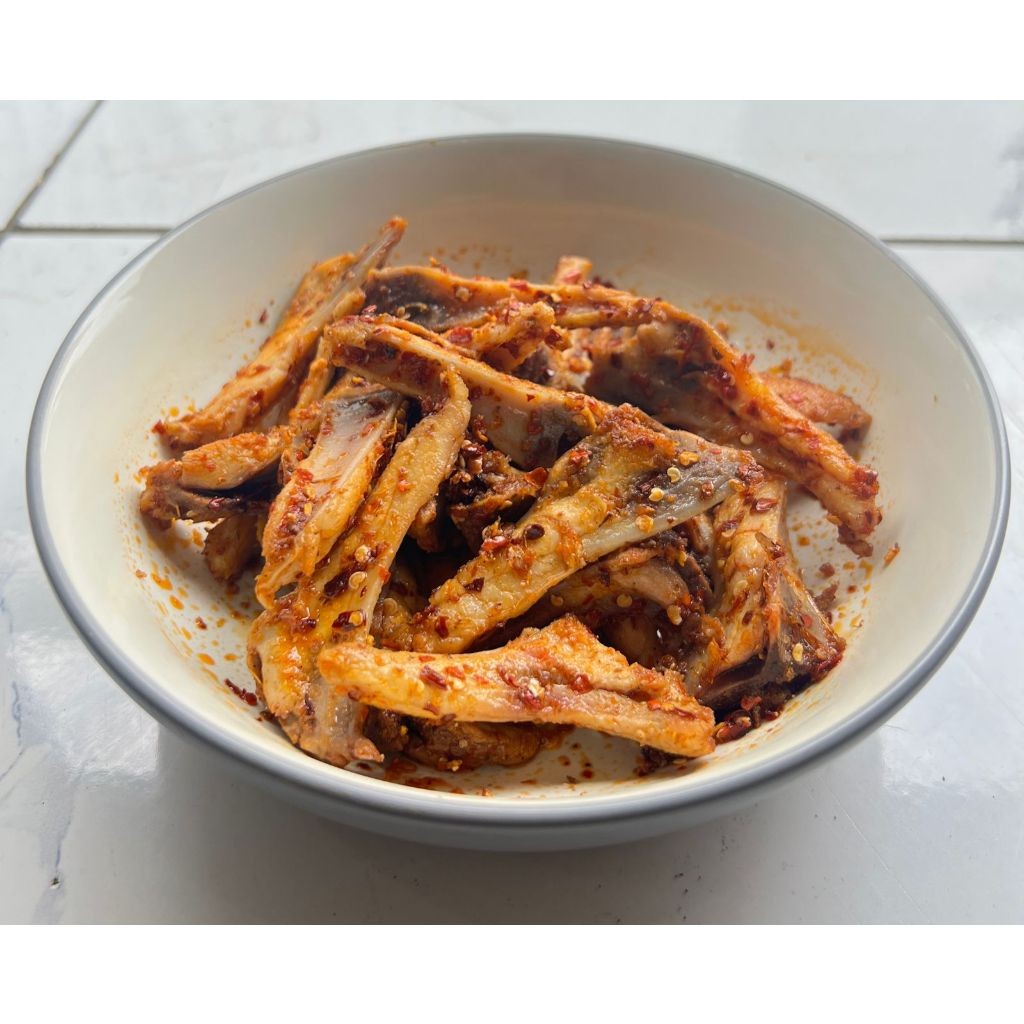 

Andrianbijaksana 1 Pax Tulang Rangu Ayam Pedas Chilli Oil 80Gr