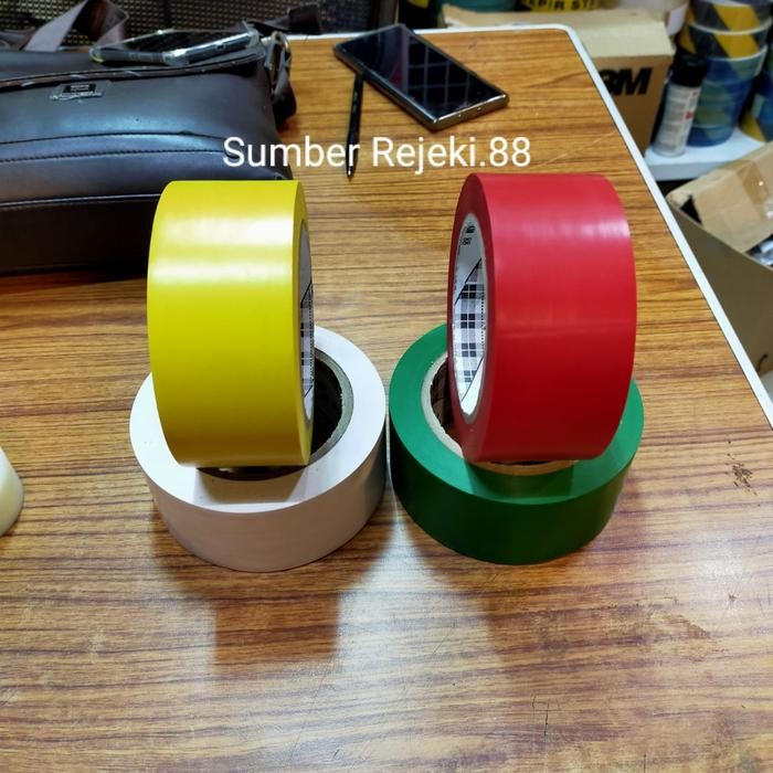 

Lakban Isolasi Line Tape Buat Lapangan Putsal floor marking KM 5cmx33M