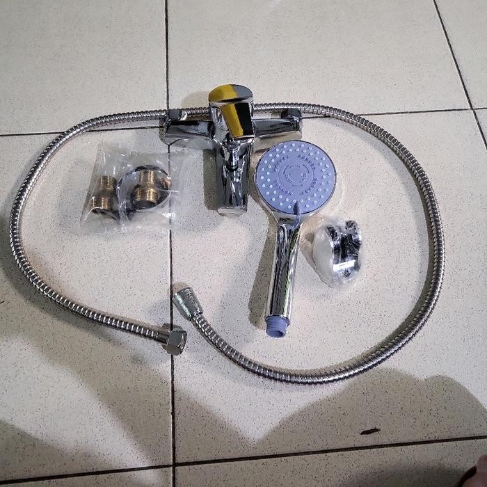 Kran Panas Dingin/Kran Air/Shower/Bathtub/Lengkap dengan Shower