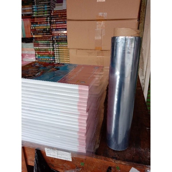 

Sampul Buku Plastik Mika Bening 1 Rol/50m Ukuran 25cm,27cm,34cm