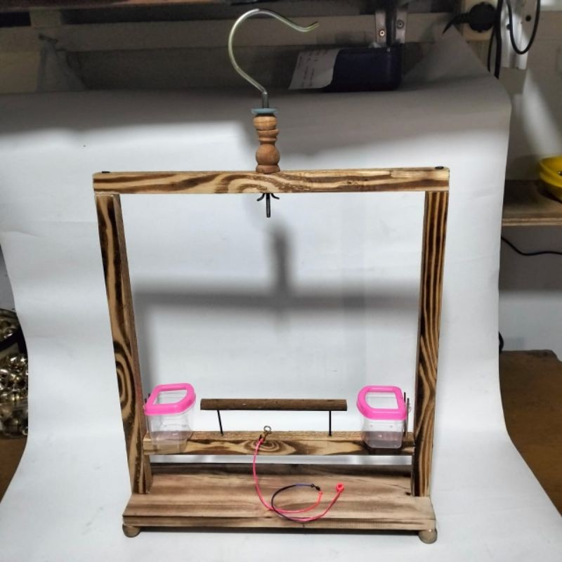 SANGKAR LAYANG BURUNG KUTILANG