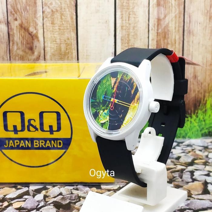 Q&Q Qnq Qq Smile Solar Jam Tangan Pria Tali Karet Rp00J026Y Original