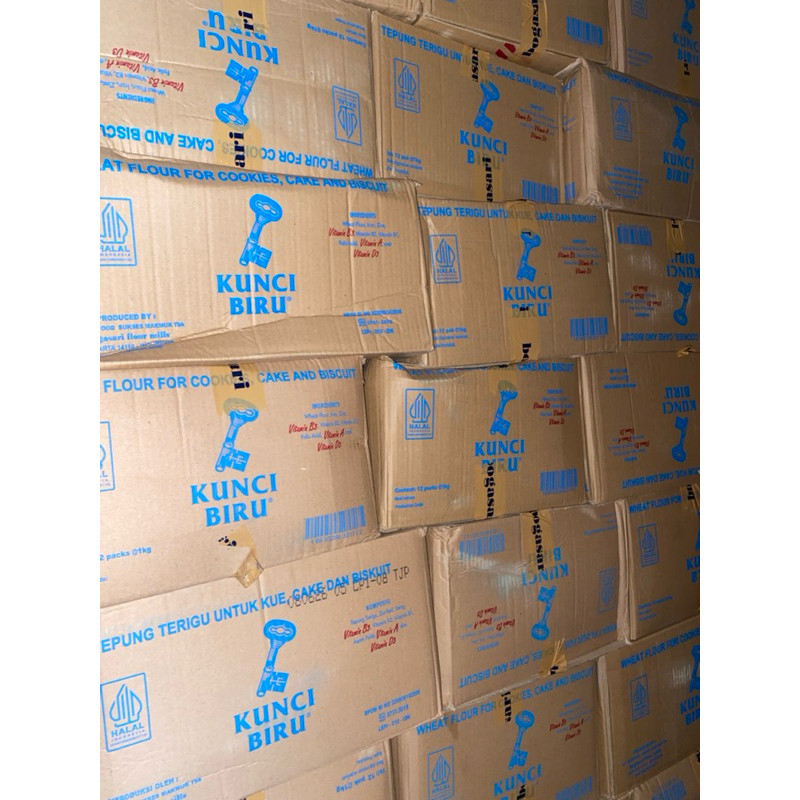 

TEPUNG TERIGU KUNCI BIRU 1 DUS 12 x 1 Kg 06 2026 1 DUS
