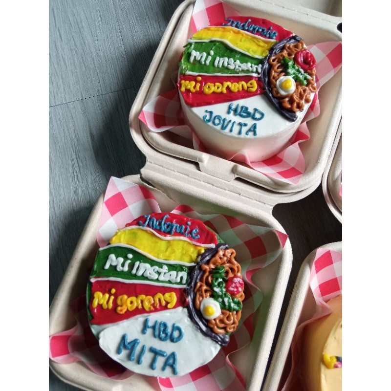 

Korean Cake / Bento Cake / Kue Ultah / Mini Cake / Birthday Cake